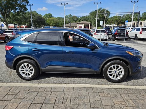 Used 2020 Ford Escape SE image 16