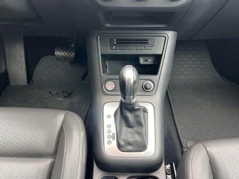 Used 2016 Volkswagen Tiguan S image 20