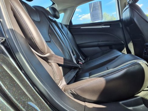 Used 2013 Ford Fusion Titanium image 17