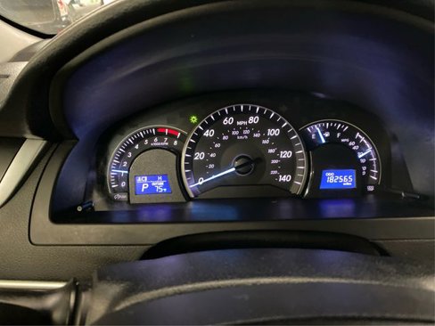 Used 2012 Toyota Camry LE image 18