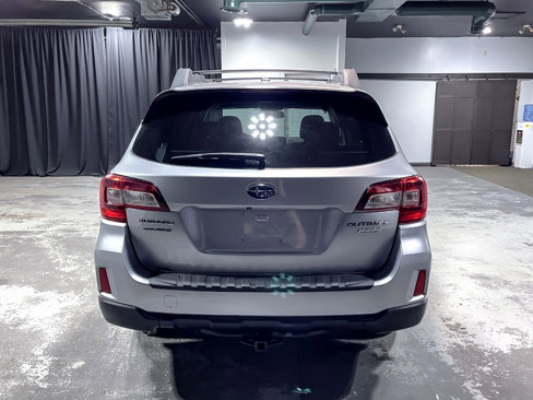 Used 2015 Subaru Outback 2.5i Premium image 7