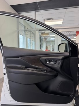 Used 2020 Nissan Murano Platinum image 11