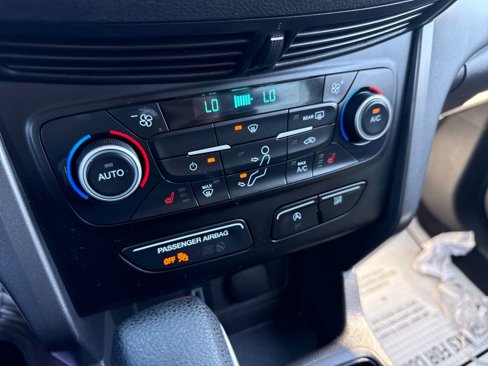 Used 2019 Ford Escape SE image 29