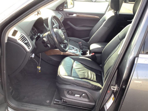 Used 2016 Audi Q5 2.0T Premium Plus w/ Technology Package image 5