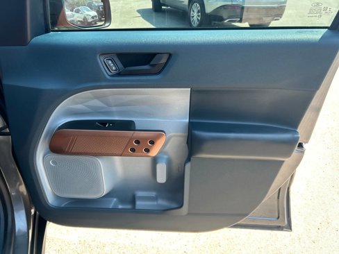 Certified 2022 Ford Maverick Lariat image 28