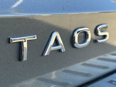 Used 2022 Volkswagen Taos SE image 8