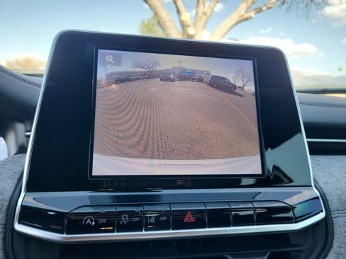 New 2025 Jeep Compass Latitude image 27