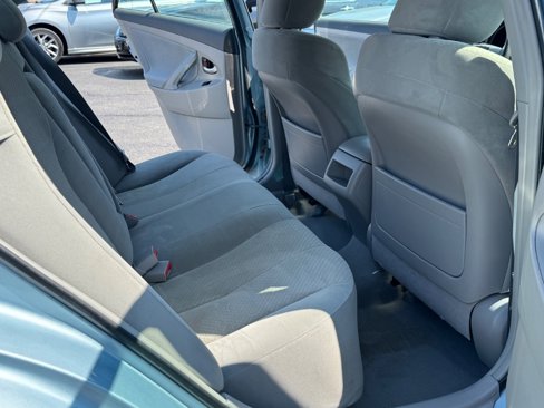 Used 2009 Toyota Camry LE image 17