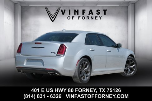 Used 2021 Chrysler 300 S image 2