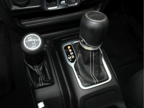 Used 2021 Jeep Gladiator Overland image 21