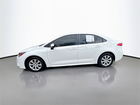 Used 2022 Toyota Corolla LE image 27