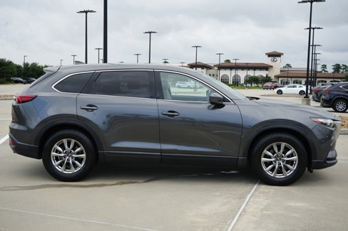 Used 2017 MAZDA CX-9 Touring image 4