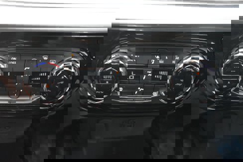 Used 2024 Chevrolet Trax LT w/ Driver Confidence Package image 28