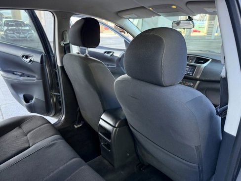 Used 2018 Nissan Sentra S image 16