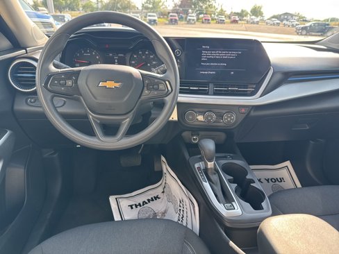Used 2025 Chevrolet Trax LS image 10