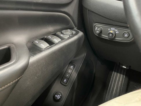 Used 2022 Chevrolet Equinox Premier image 19