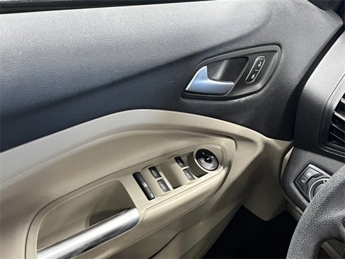Used 2018 Ford Escape SE image 23