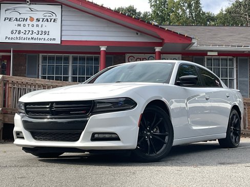 Used 2017 Dodge Charger SXT w/ Blacktop Package image 1