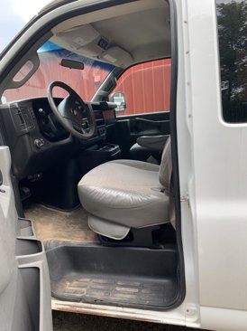 Used 2017 Chevrolet Express 3500 LT w/ LT Preferred Equipment Group image 15