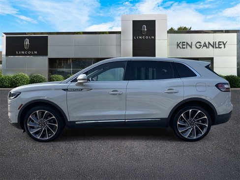 Used 2022 Lincoln Nautilus Reserve w/ Equipment Group 202A image 6