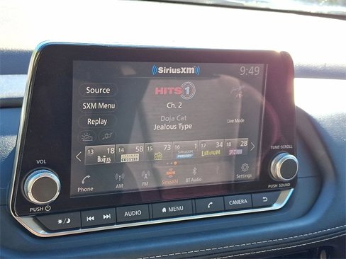 Used 2021 Nissan Rogue SV image 14