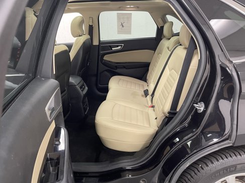 Used 2019 Ford Edge SEL w/ Equipment Group 201A image 16