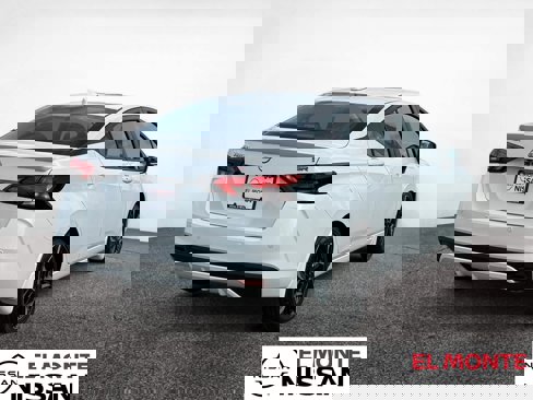 New 2025 Nissan Versa SR image 5
