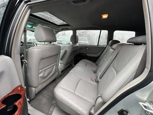 Used 2005 Toyota Highlander Limited image 11