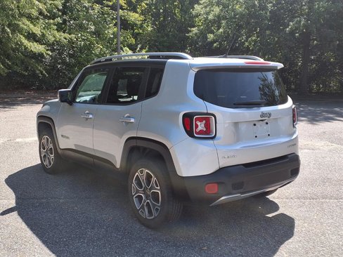 Used 2016 Jeep Renegade Limited image 6