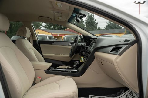 Used 2016 Hyundai Sonata SE image 11