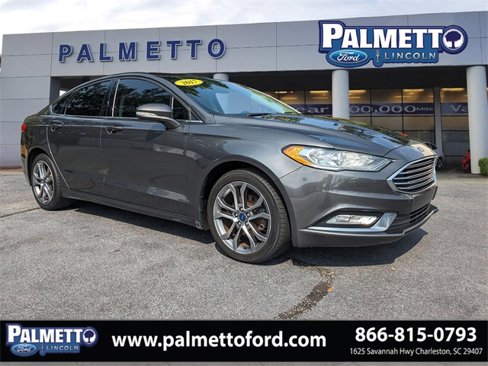Used 2017 Ford Fusion SE w/ Equipment Group 201A image 1