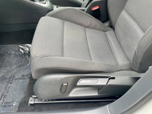 Used 2012 Volkswagen Golf TDI image 18