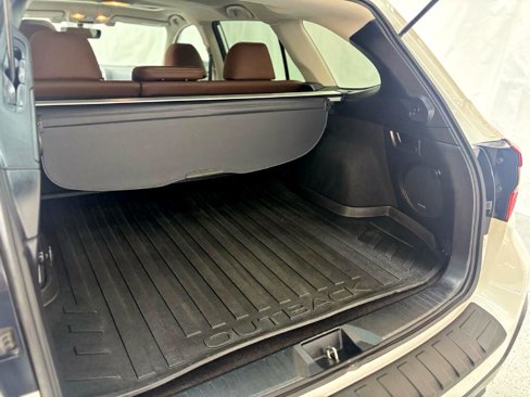 Used 2019 Subaru Outback 2.5i Touring image 32