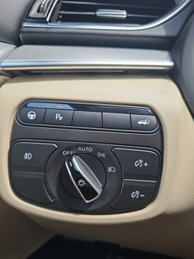 Used 2022 INFINITI QX50 Essential image 22
