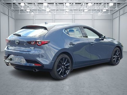 Used 2022 MAZDA MAZDA3 s image 4