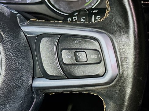 Certified 2021 Jeep Wrangler Unlimited Sahara image 35