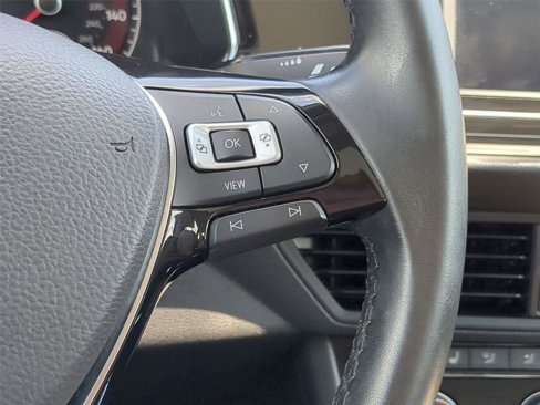 Used 2019 Volkswagen Jetta SE w/ Cold Weather Package image 19