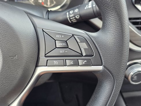 Used 2024 Nissan Altima 2.5 SV image 25