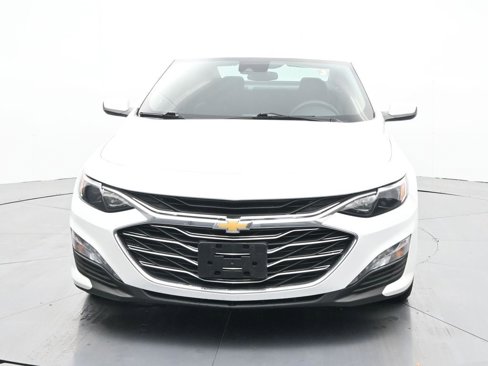 Used 2023 Chevrolet Malibu LT w/ Driver Confidence Package image 2