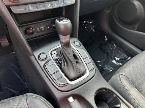 Used 2021 Hyundai Kona Limited w/ Cargo Package image 21