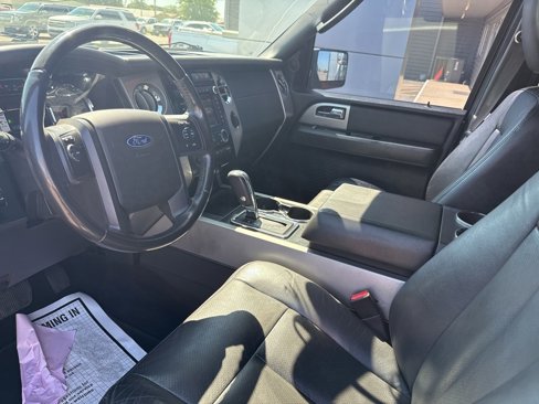 Used 2013 Ford Expedition Limited image 14