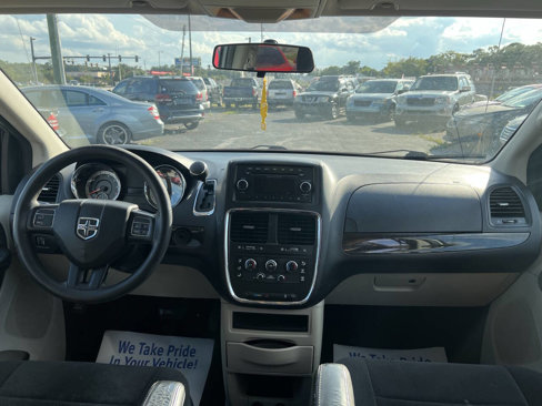 Used 2013 Dodge Grand Caravan SE image 16