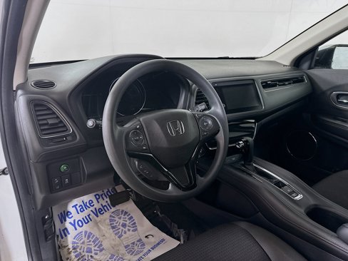 Used 2019 Honda HR-V EX image 9