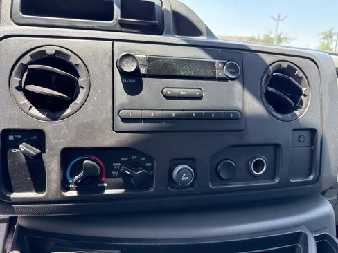 Used 2009 Ford E-250 and Econoline 250 image 8