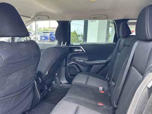 Used 2022 Mitsubishi Outlander ES image 17
