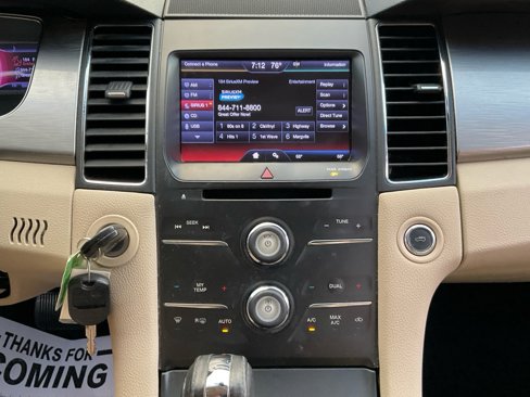 Used 2013 Ford Taurus SEL image 22