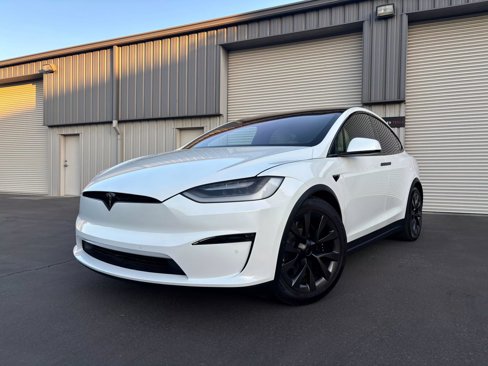 Used 2022 Tesla Model X image 4