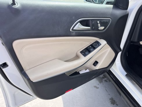 Used 2018 Mercedes-Benz GLA 250 image 10