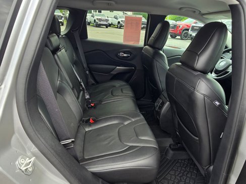 Used 2021 Jeep Cherokee Latitude Lux image 25