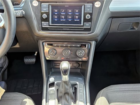 Used 2024 Volkswagen Tiguan S image 17